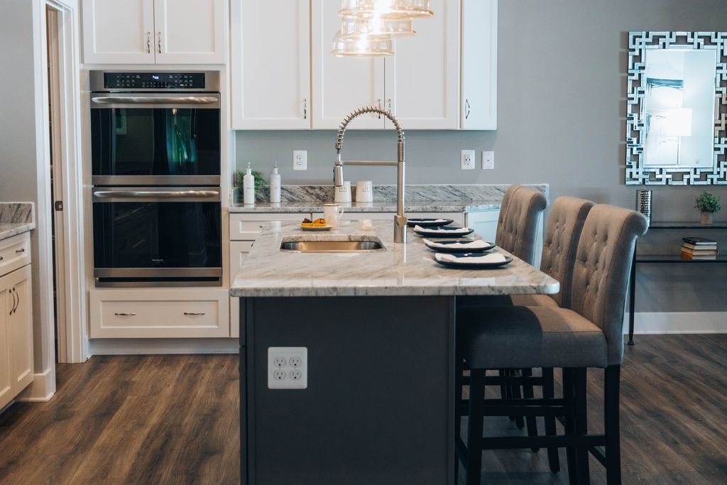 Kitchen Island With Seating: 18 Ideas for Every Size and Budget Kitchen Island With Seating