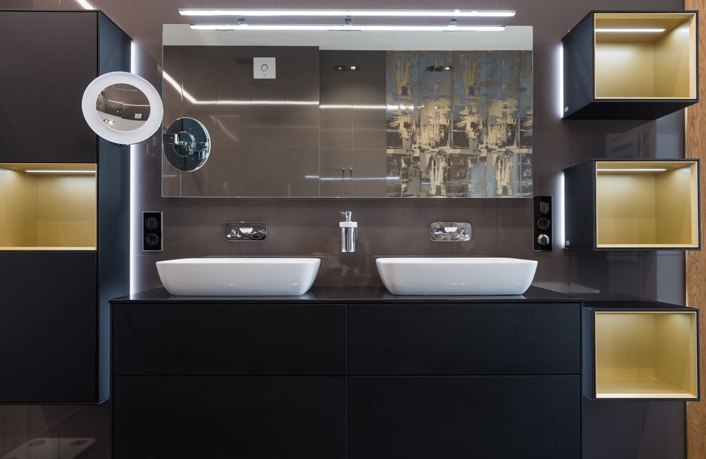 How to Organize Bathroom Cabinets