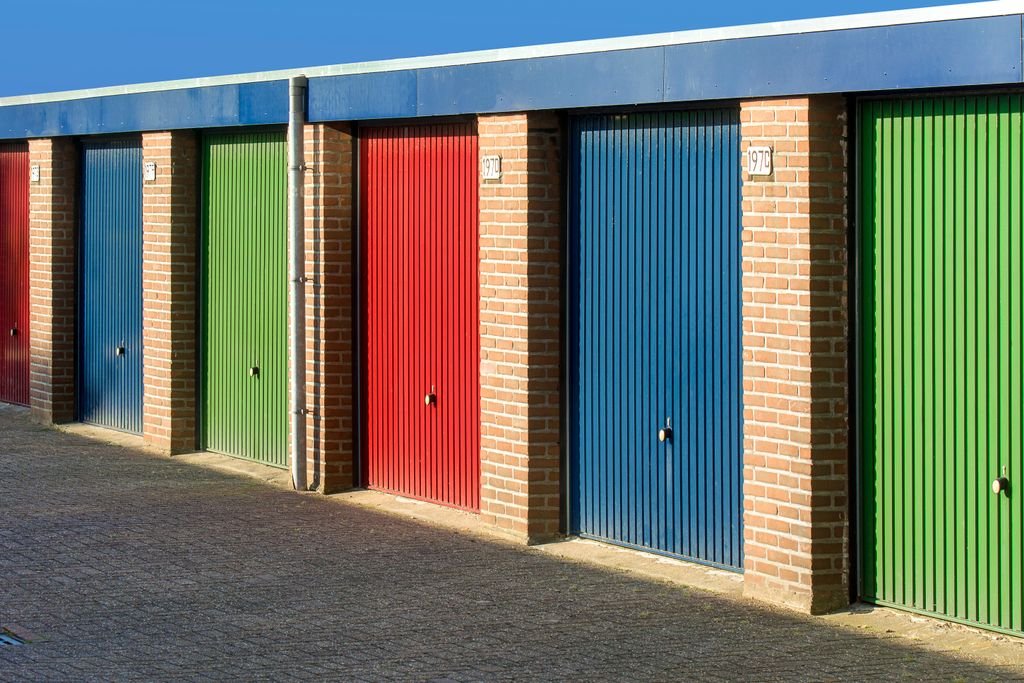 How to Secure Garage Door